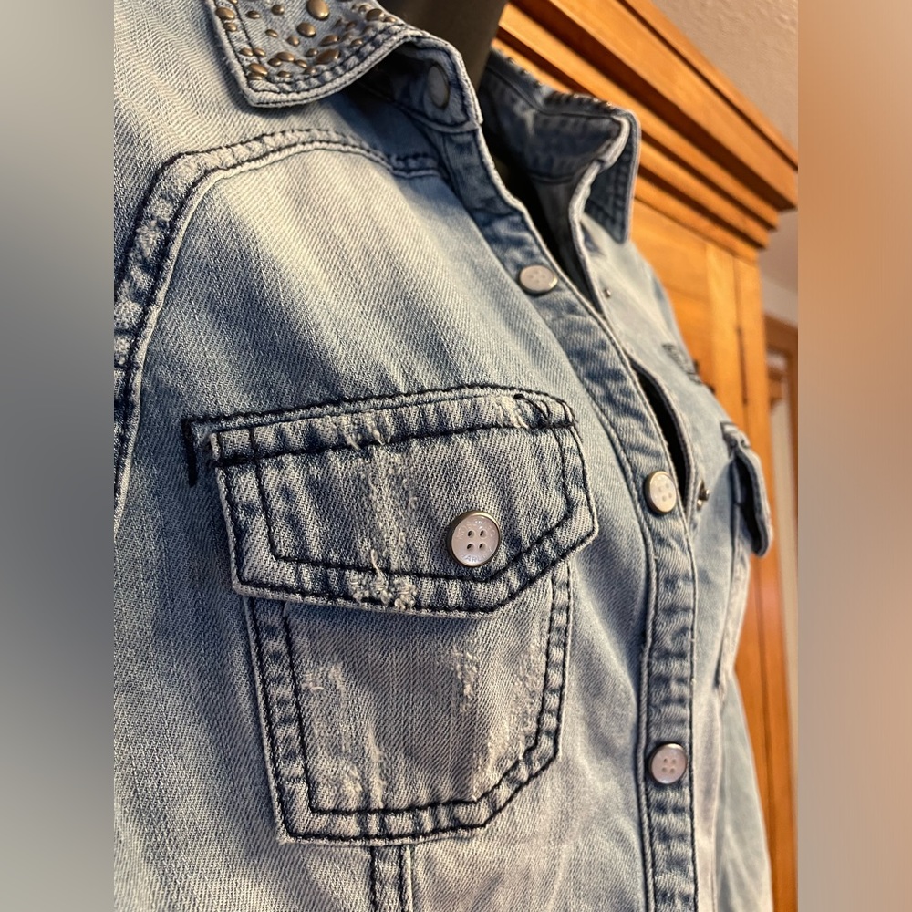 Women's Harley Davidson Distressed Studded Snapper Denim Shirt - Picture 6 of 8